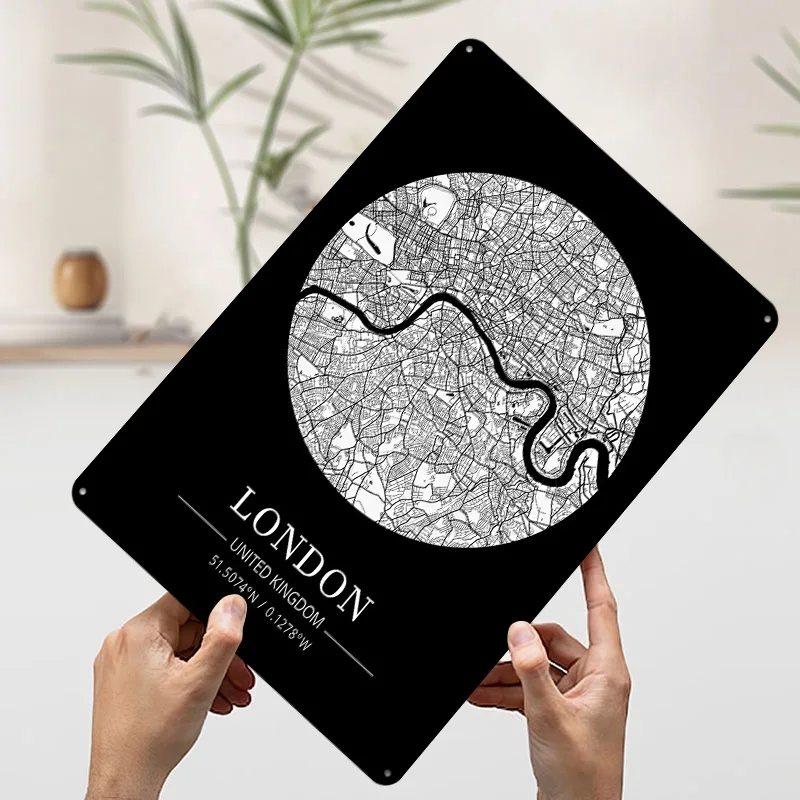 Targa in Latta con Mappa di Lo - Retro Gaming London recensione e prezzo