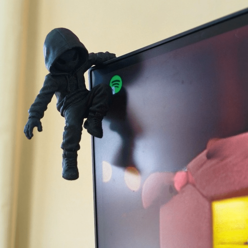 Statuetta Mini Alien con Cappu - Retro Gaming Desk recensione e prezzo